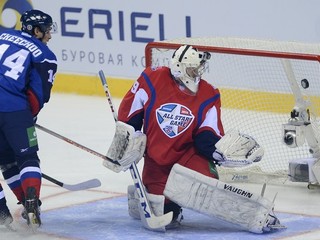 Jonathan Cheechoo bol jednou z hlavných hviezd Zápasu hviezd KHL v Bratislave.