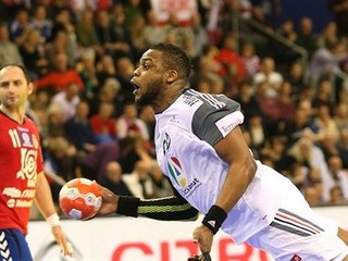 Srbsko prehralo s Francúzskom 28:31.