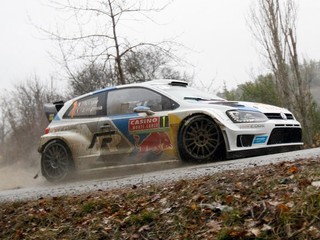 Sebastien Ogier a spolujazdec Julien Ingrassia na Volkswagene Polo R.