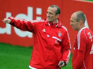 Arjen Robben (vpravo), ilustračná snímka.