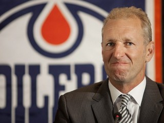 Ralph Krueger, keď sa stal trénerom Edmontonu Oilers 27. júna 2012.