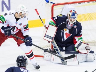 Janusov rozštep je druhý najkrajší zákrok týždňa v KHL