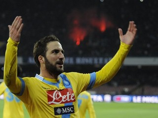O postupe rozhodol Higuaín.