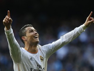 Podľa Pelého je Ronaldo už lepší ako Messi