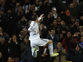 Gareth Bale v drese Realu nastúpi v stredu večer v semifinále pohára s mestským rivalom Atleticom.