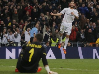 Karim Benzema oslavuje gól.