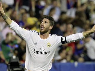Sergio Ramos je jedným z kandidátov na účasť v zostave roku.