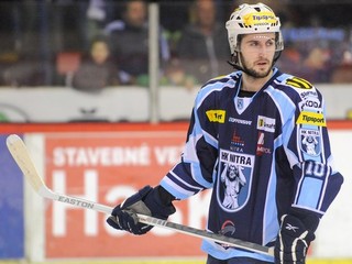 Hokejista Nitry Roman Tománek.