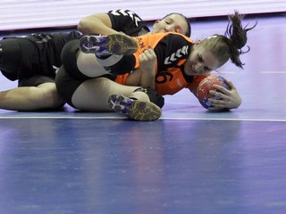 MS v hádzanej: Japonky sú poslednými osemfinalistkami