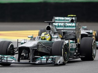 Nico Rosberg svoj status na Twitteri neskôr vymazal.