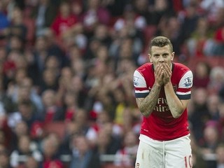 Jack Wilshere nezvládol prehru 3:6.