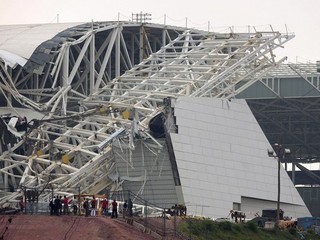 Na štadióne sa bude hrať otvárací zápas šampionátu. Hotový mal byť pôvodne do konca decembra, neskôr sa hovorilo o marci, posledná udalosť a jej vyšetrovanie spôsobili ďalšie zdržanie.