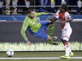 Clint Dempsey (vľavo) v drese Seattle Sounders v americkej MLS.