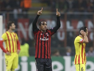 Santos sa usiluje o návrat Robinha, Galliani letí do Brazílie