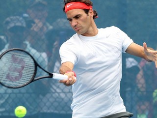 Roger Federer v Brisbane trénoval.