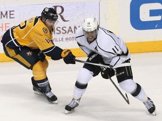 Asistent kapitána Los Angeles Kings (v bielom) Anže Kopitar si zahrá na olympiáde za Slovinsko.