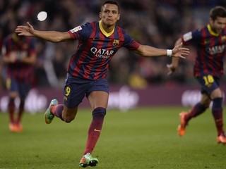 Čiľan Alexis Sánchez strelil cez víkend hetrik.