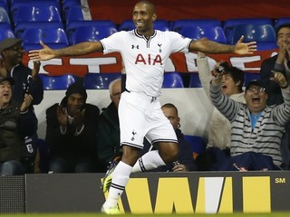 Defoe mieri z Tottenahmu do Toronta