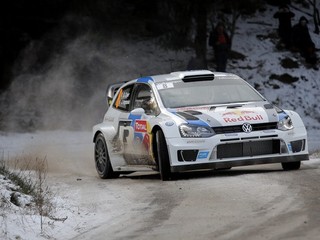Jedným z predchádzajúcich víťazov seriálu JWRC je aj Sebastien Ogier.