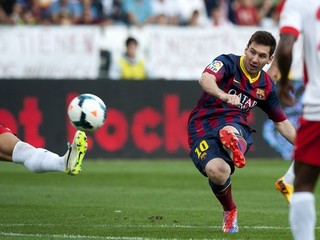 Messi je už opäť fit, bude hrať proti AC Milánu aj v prvom El Clasicu