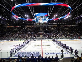 Na čele KHL sú tímy z východu, lídrom je Kazaň