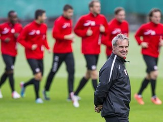 Švajčiarsky futbalový klub vyhodil od júna 2012 osem trénerov