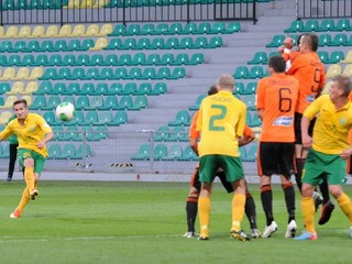 Lídrom futbalovej Žiliny znížili po prehrách plat o polovicu