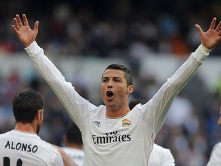 Superstar. Cristiano Ronaldo je v skvele forme.