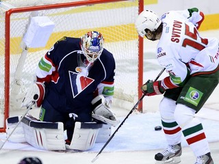 Hossov nájazd rozhodol o výhre Minska nad Astanou