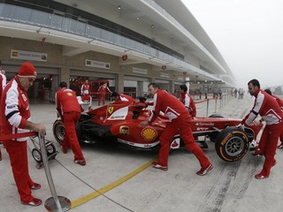 Najrýchlejší počas prvého tréningu bol Fernando Alonso na Ferrari.