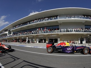 Vettel dosiahol v USA rekordnú ôsmu výhru v rade