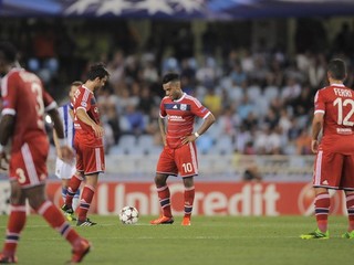 Futbalisti Olympique Lyon po nedávnej prehre s tímom San Sebastian v play off o Ligu majstrov.