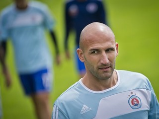 Kmotrík mladší odovzdal Vittekovi číslo 33 a verí, že pritiahne viac ľudí