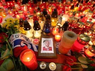 Medzi obeťami bol aj Pavol Demitra.