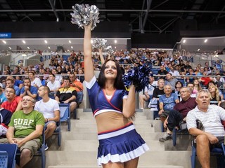 Hokejisti Slovana sa prvýkrát v novej sezóne KHL predstavia dnes na vlastnom štadióne.