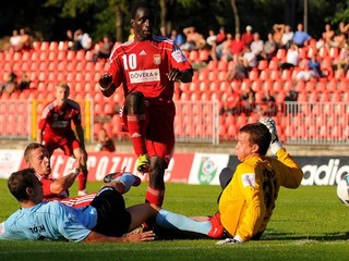 Mouhamadou Seye (uprostred).