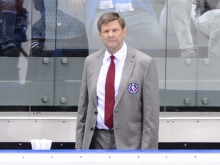 Tréner Slovana Bratislava Rostislav Čada.