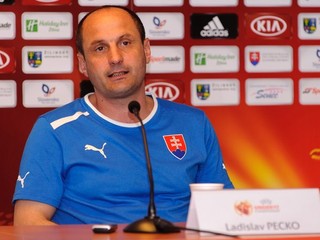 Tréner slovenského tímu Ladislav Pecko.