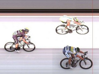 Saganovi ušlo víťazstvo o centimetre, získal však zelený dres