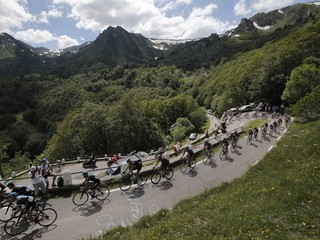 V porovnaní so štartom v Castres pretekári nastúpali vyše 1800 výškových metrov na Col de Pailhéres.