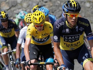 Alberto Contador (vpravo) a Christopher Froome