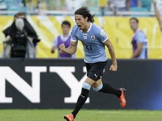 Cavani podpísal s Parížom za historickú sumu