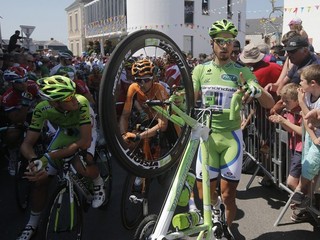 Sagan opäť bavil ľudí, na zadnom išiel aj na náročný kopec