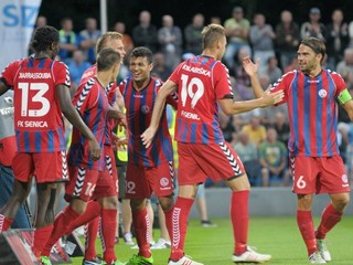 Záhoráci bojujú o šancu proti veľkým tímom