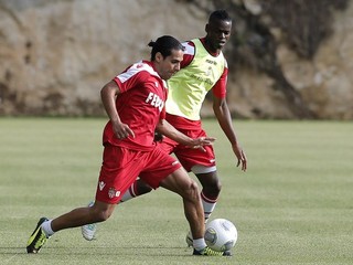 Falcao neklamal o veku, predložil rodný list