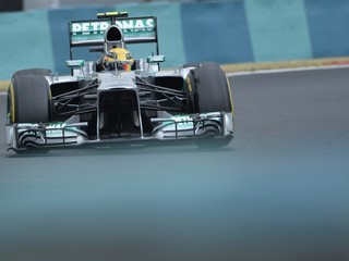 Veľkú cenu Maďarska vyhral Hamilton