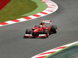 Pole position si vybojoval v Barcelone Rosberg