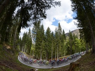 Navardauskas vyhral 11. etapu Gira, lídrom je naďalej Nibali