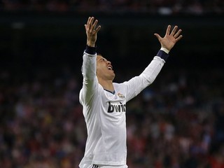 Mourinho stratil nervy, Ronaldo dostal červenú