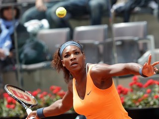 Serena stratila len tri gemy a je vo v Ríme vo finále
